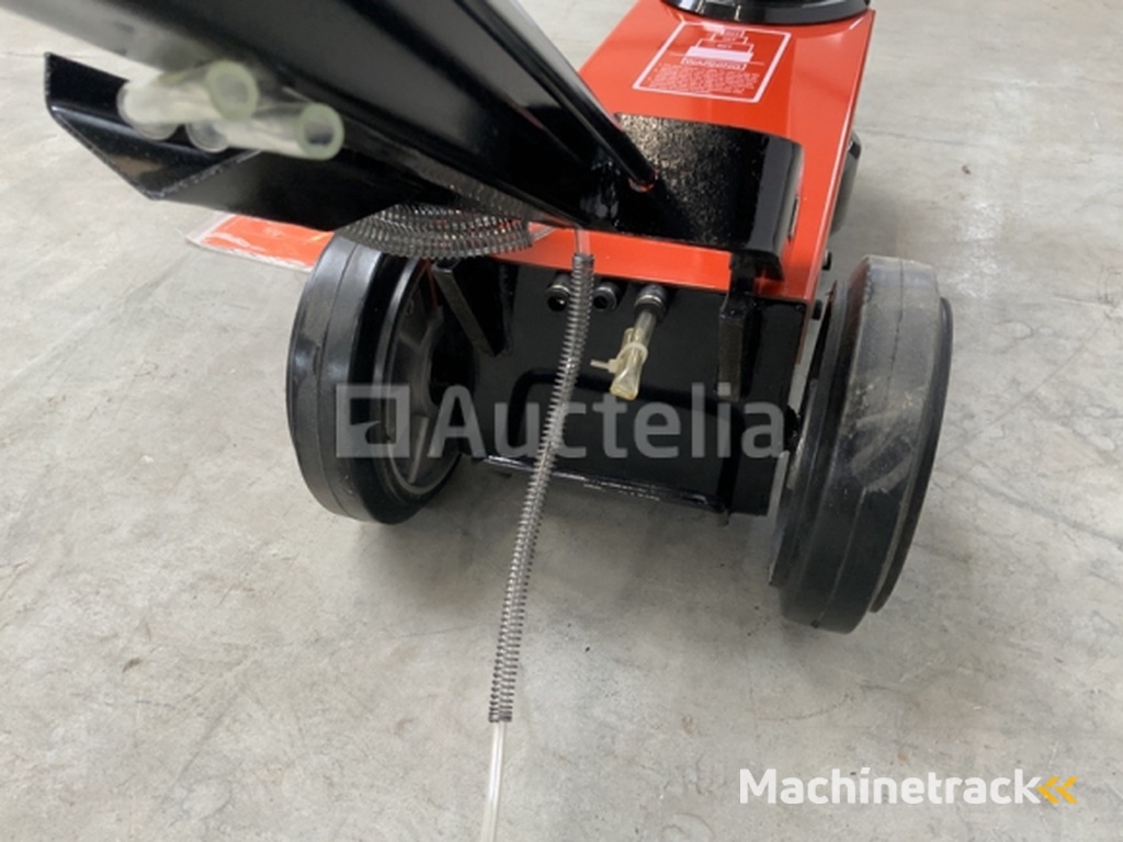 Daewoo 80T. DAHJ Garage krik