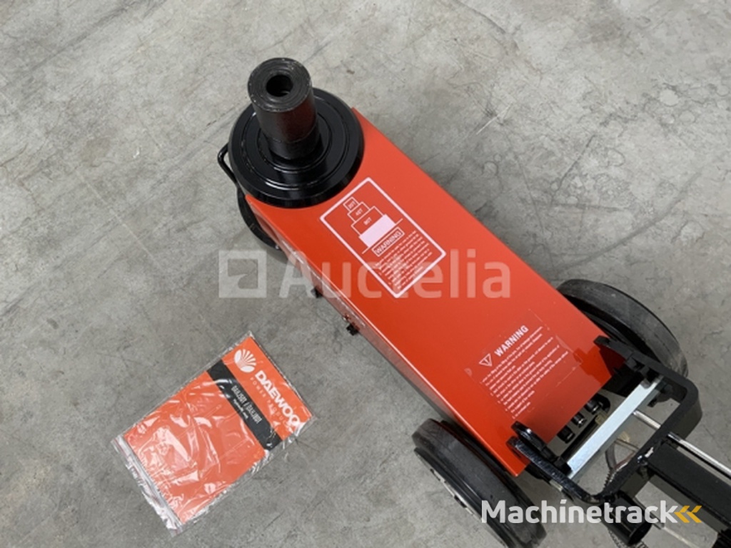 Daewoo 80T. DAHJ Garage krik
