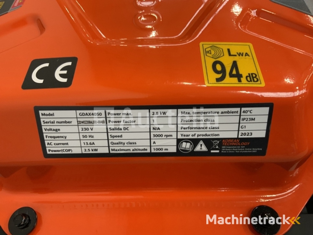 Daewoo GDAX4050 Gasoline Generator