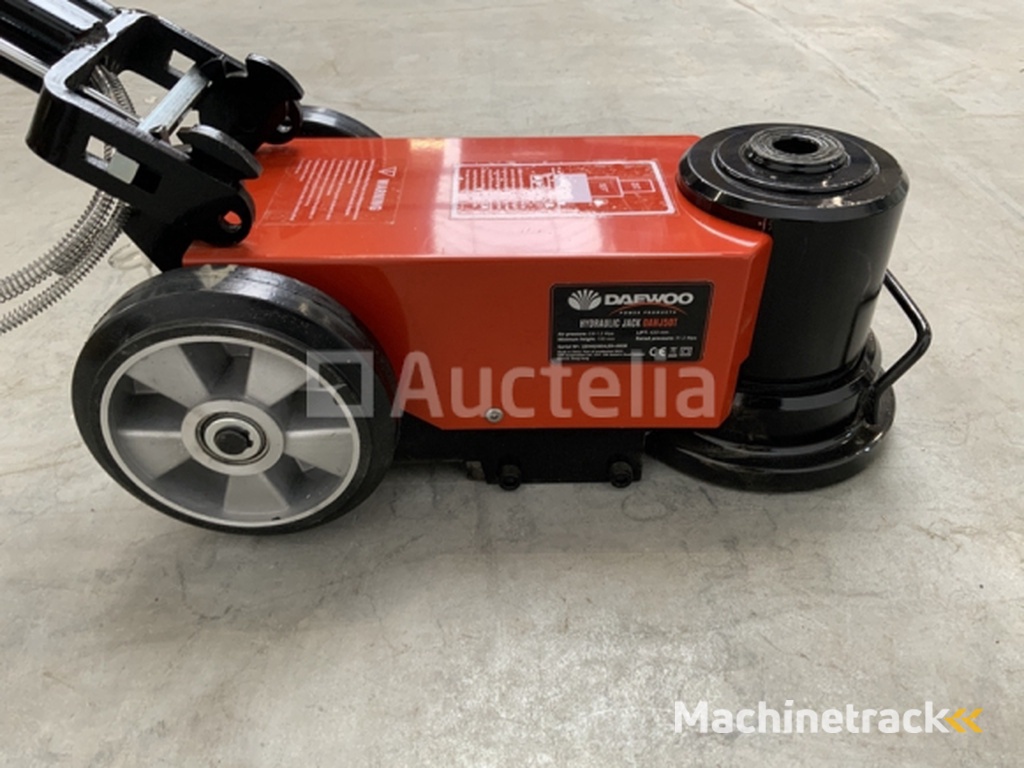 Daewoo 50T. DAHJ Garage jack