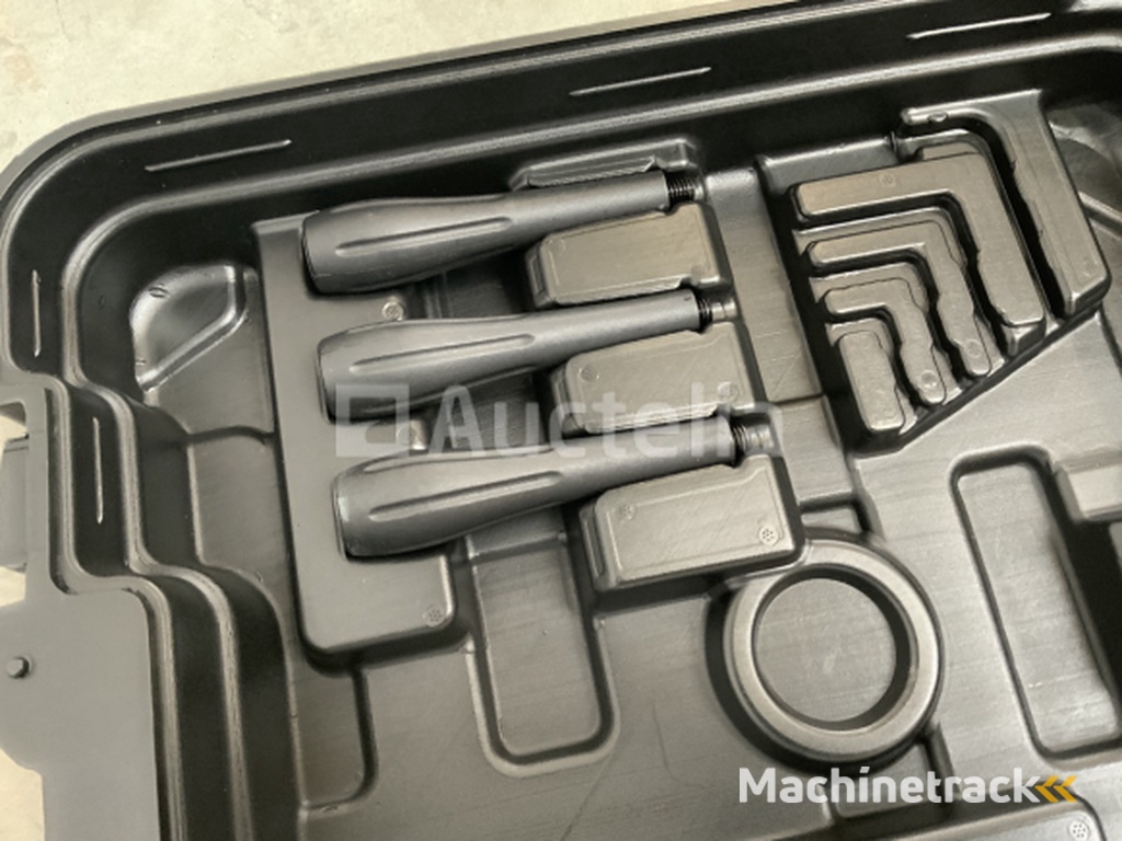 Daewoo - 2025 - DAMD 1600 - Magnetische boormachine