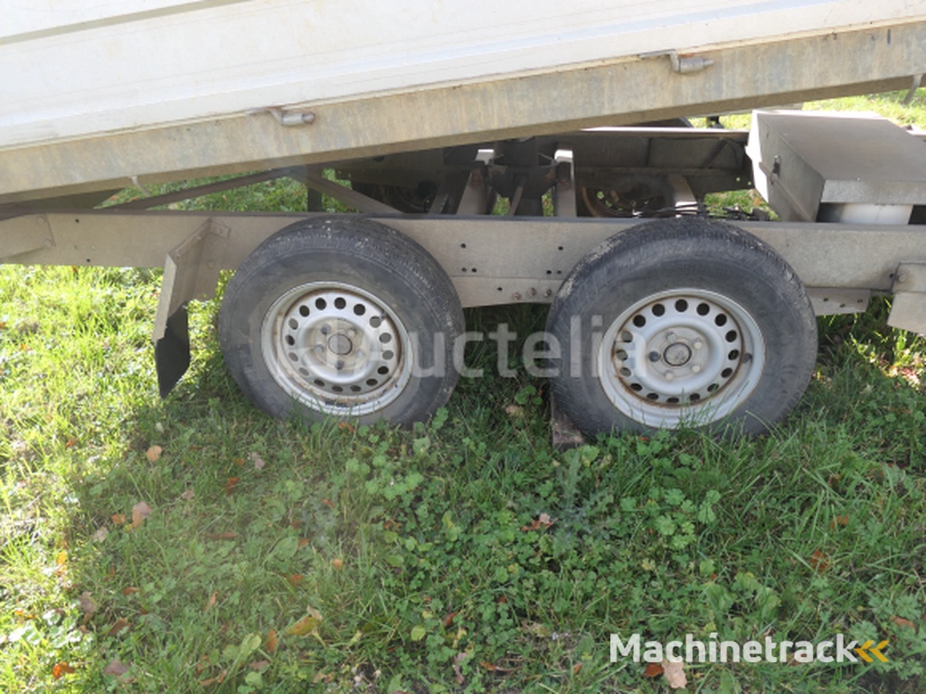 Saris C2700 dubbelassige buigende aanhangwagen (VIN:XLGC2CACKA0594877)