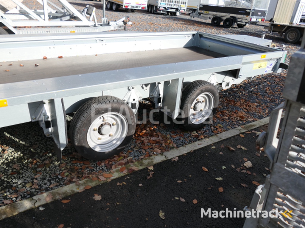 Dubbelassige aanhangwagen dragende machine met laadklep Ifor Williams 2Hb (VIN:SCKD00000N0805155)