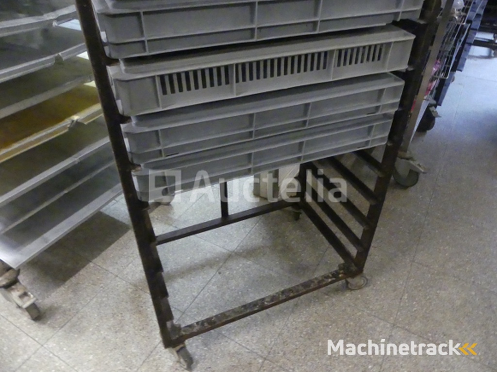 Trolley with plastic containers