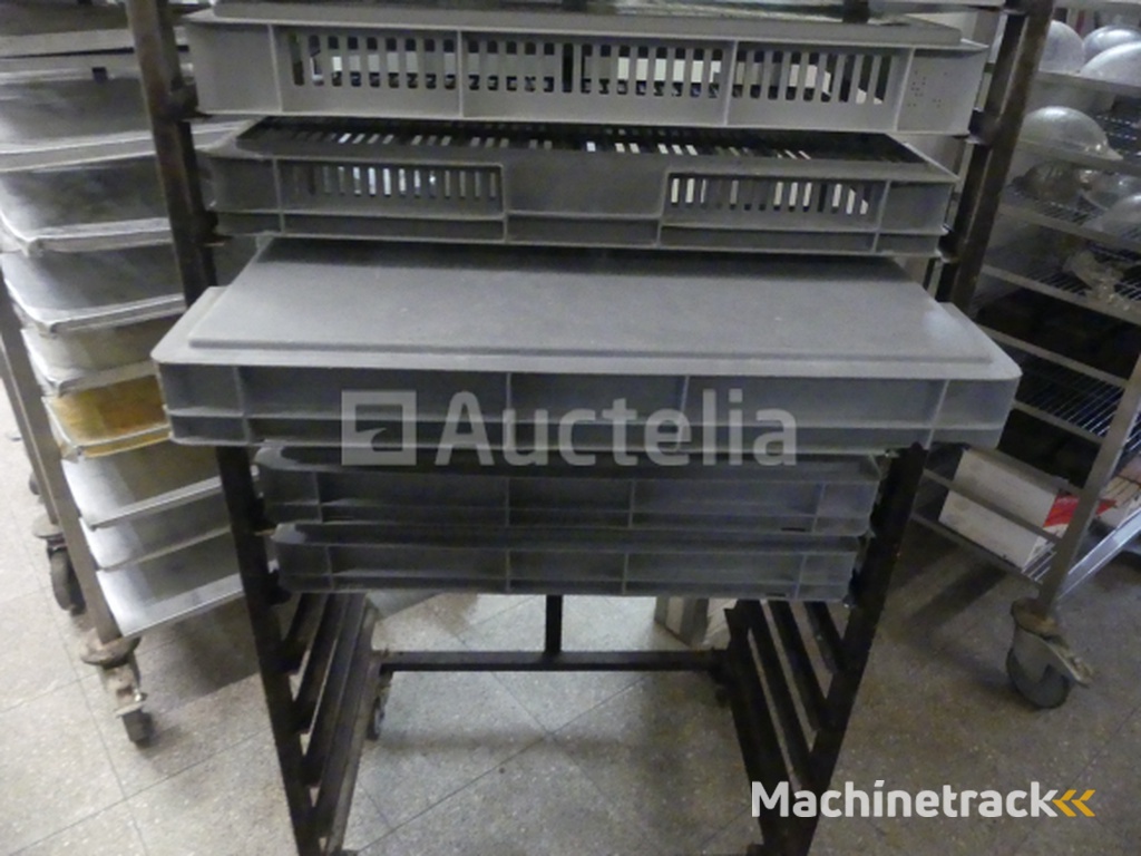 Trolley with plastic containers