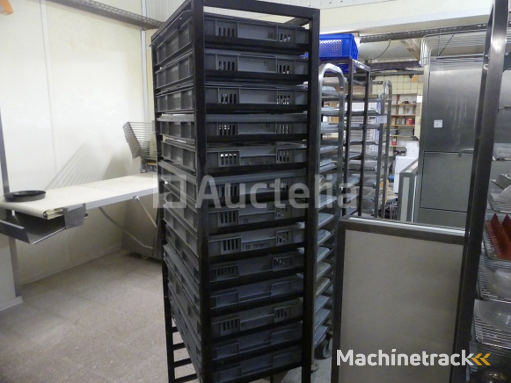 Trolley with plastic containers