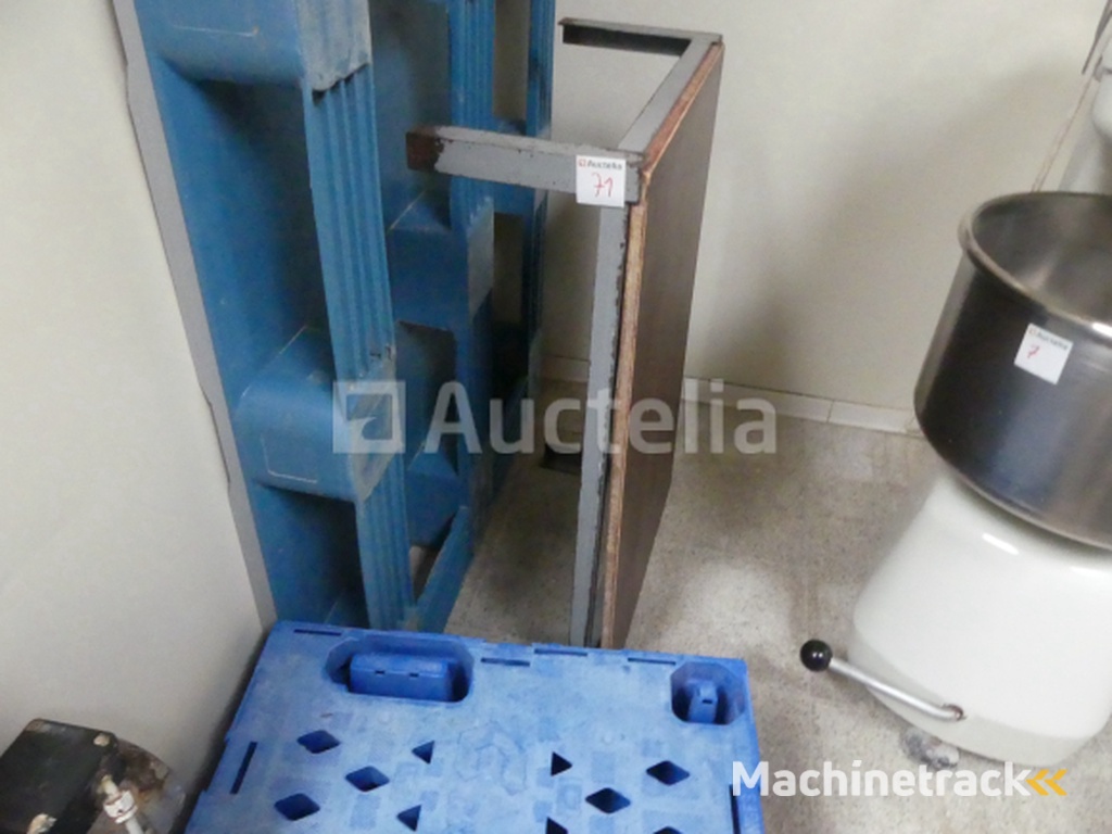 Opbergplanken en sokkels