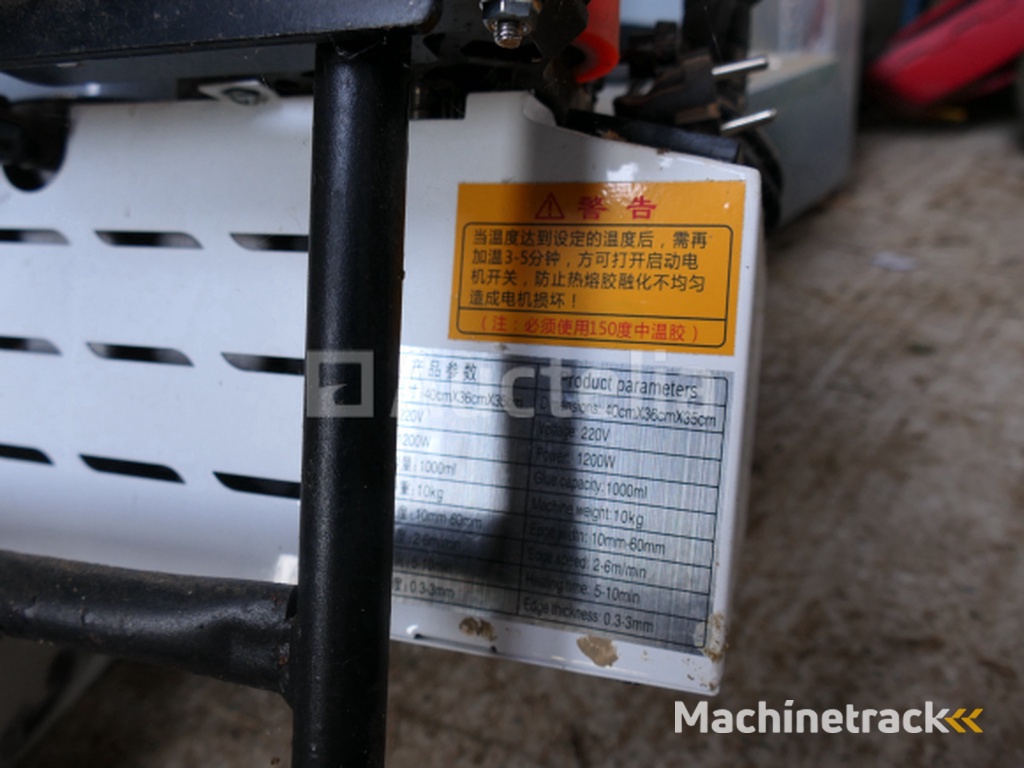 Draagbare kantenaanlijmmachine