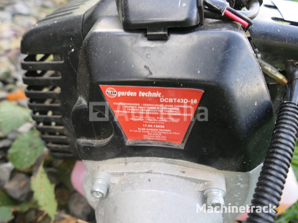 Bosmaaier op benzine + elektrische kantensnijder