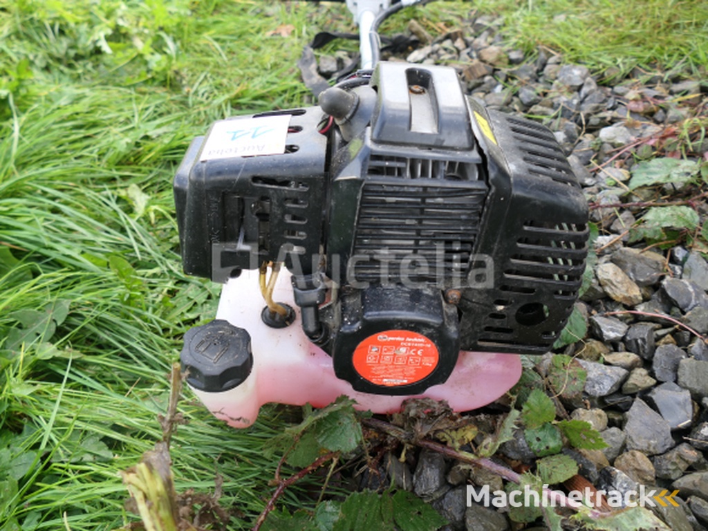 Bosmaaier op benzine + elektrische kantensnijder