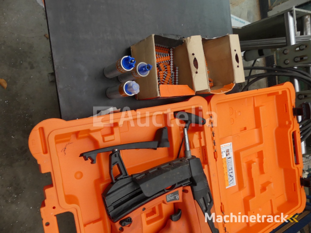 Spit 800E PULSA gasspijkermachine