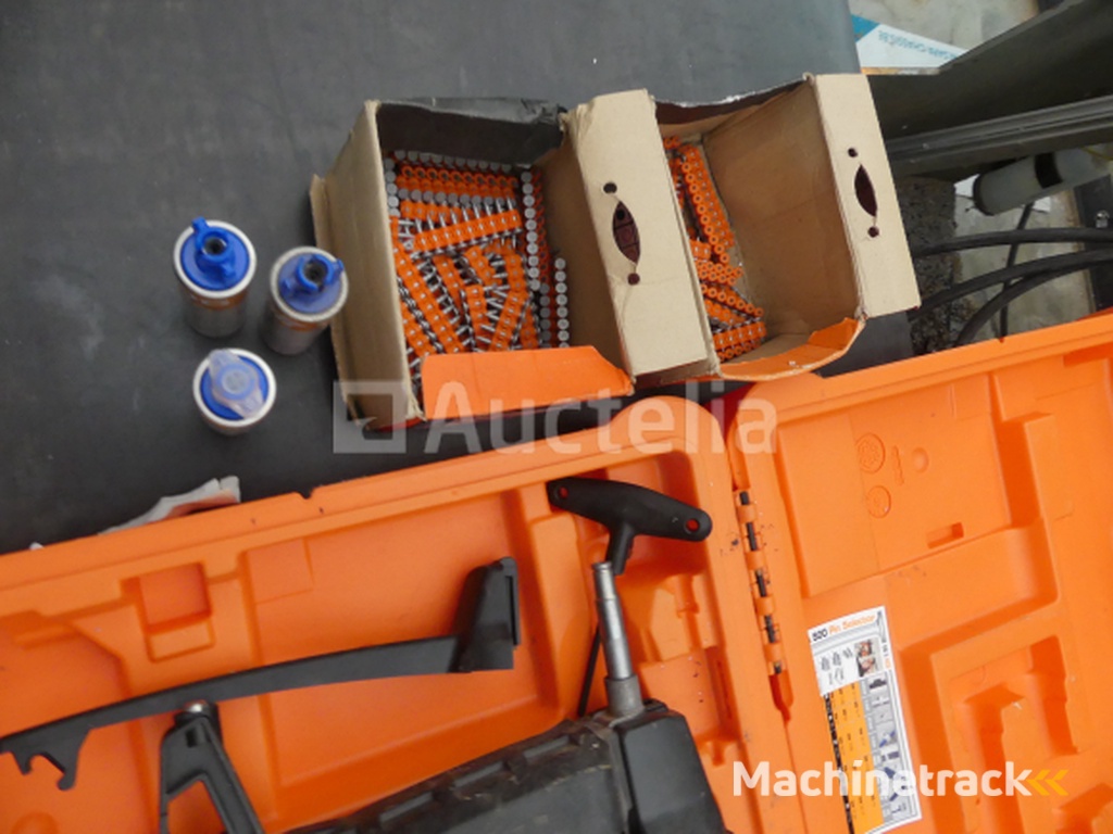 Spit 800E PULSA gasspijkermachine