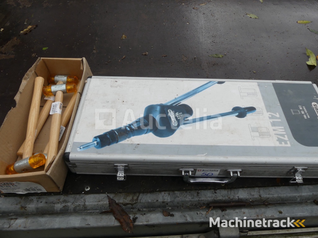 Masterfix EZM12 Krimptang met blinde moeren