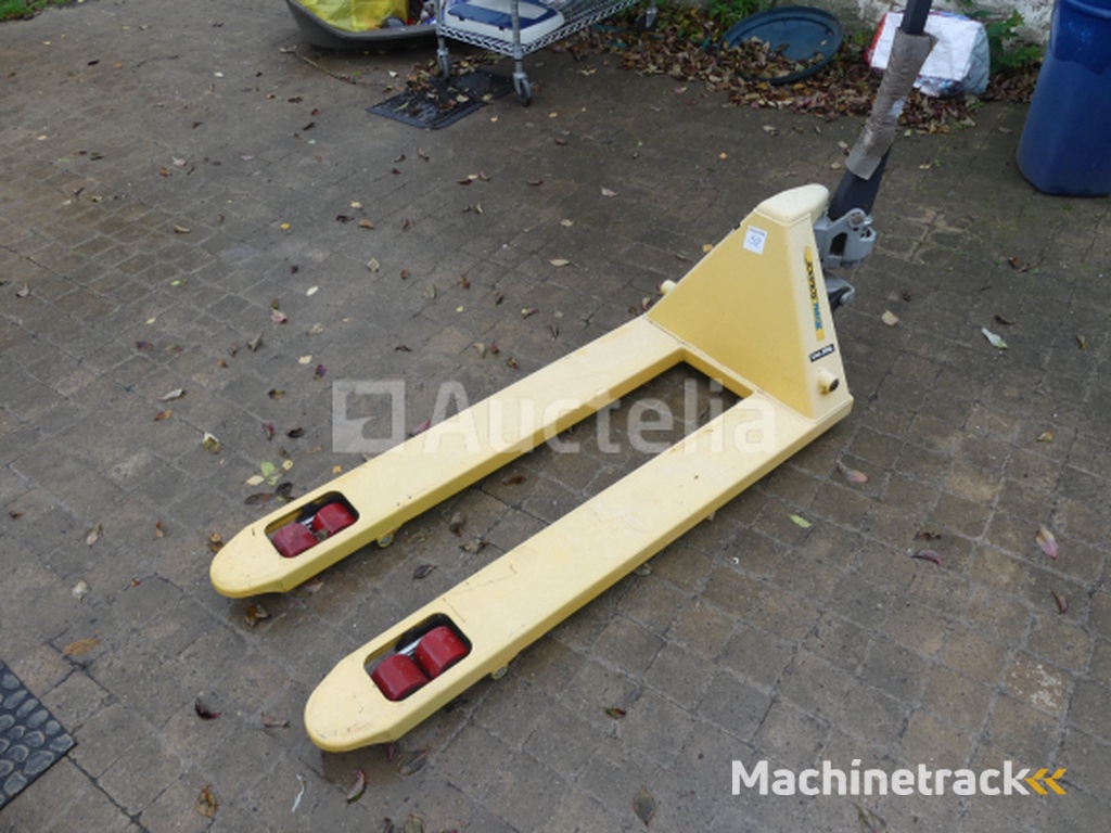 2500 kg handpallettruck Total Source TRP0003