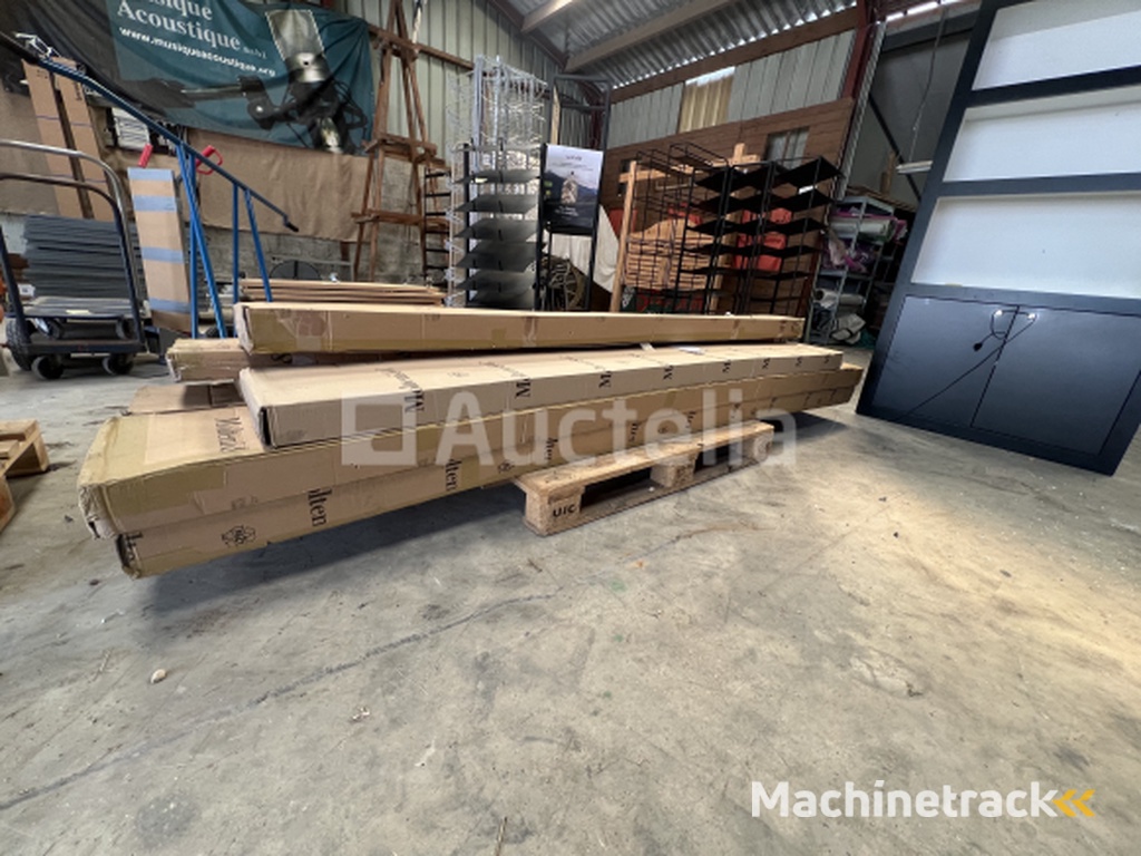 Shelf to be assembled