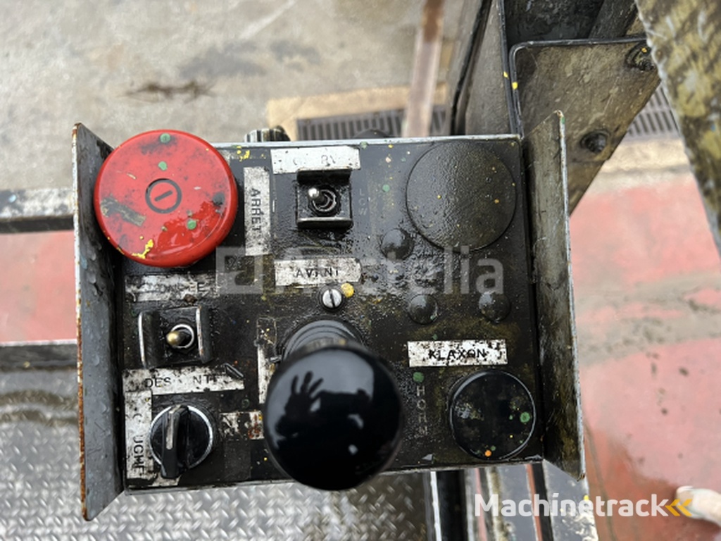 GENIE Aerial Work Platform