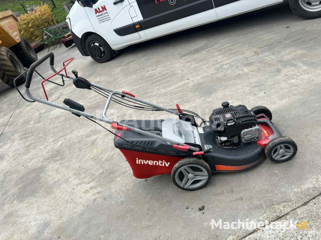 Lawnmower