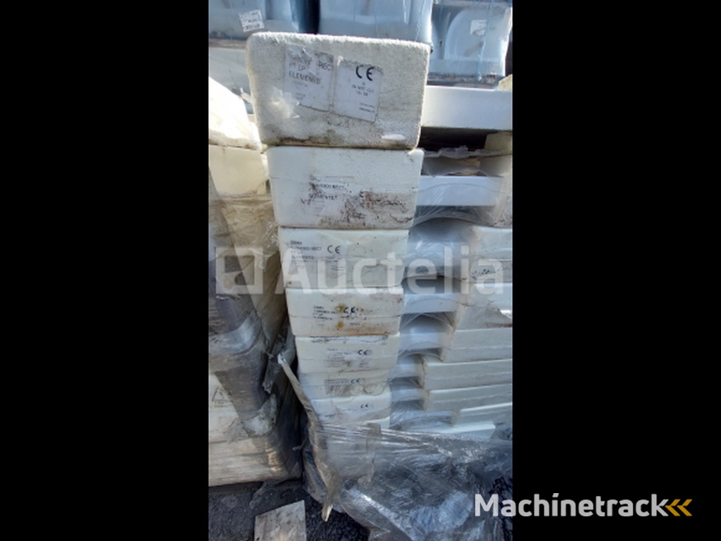 1 x Ideal Standard douchebak simplicity stone 140 x 90 ( nummer 15-02)