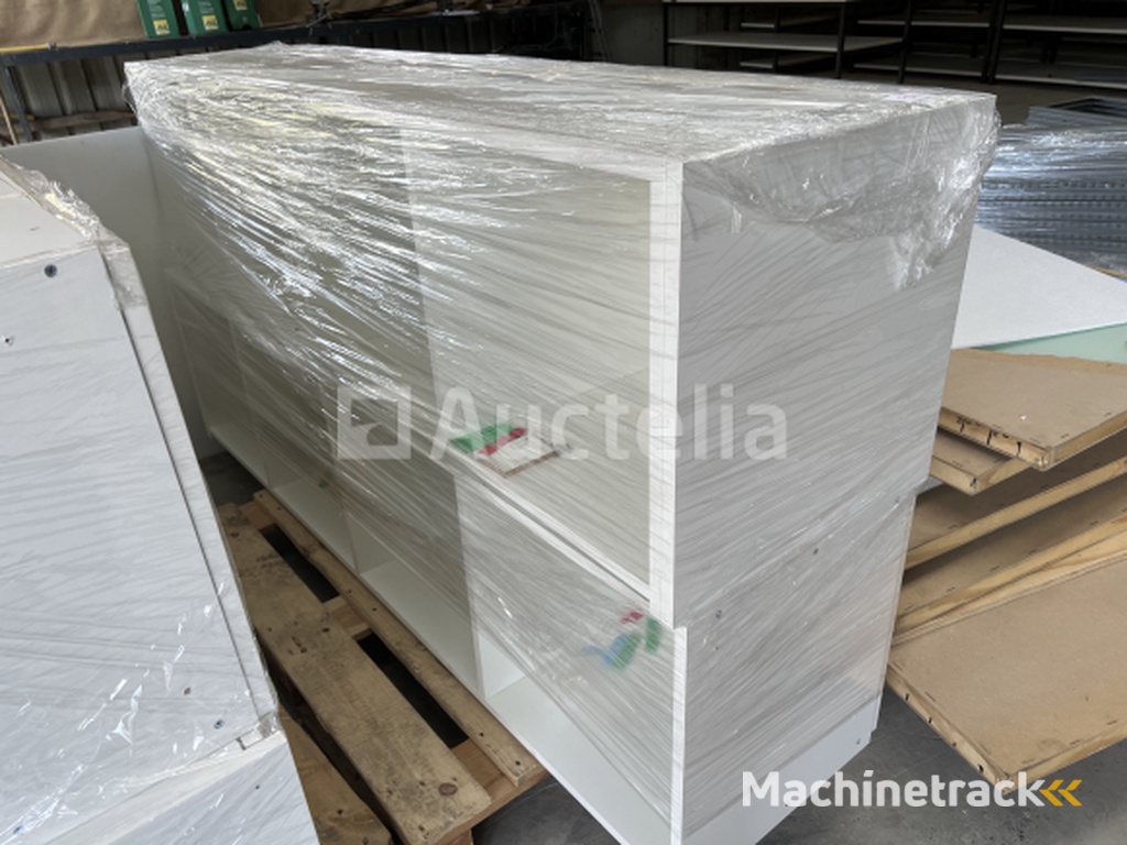 Set of 4 cube shelves