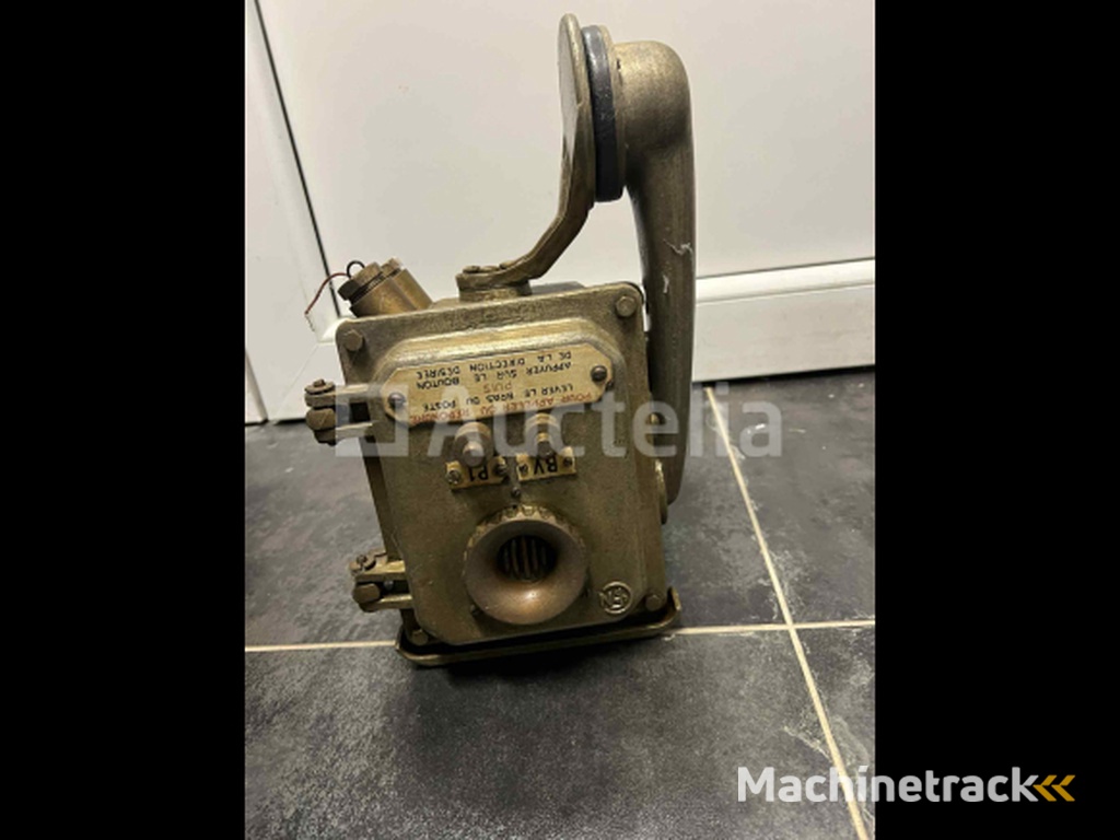 SNCF track telephone