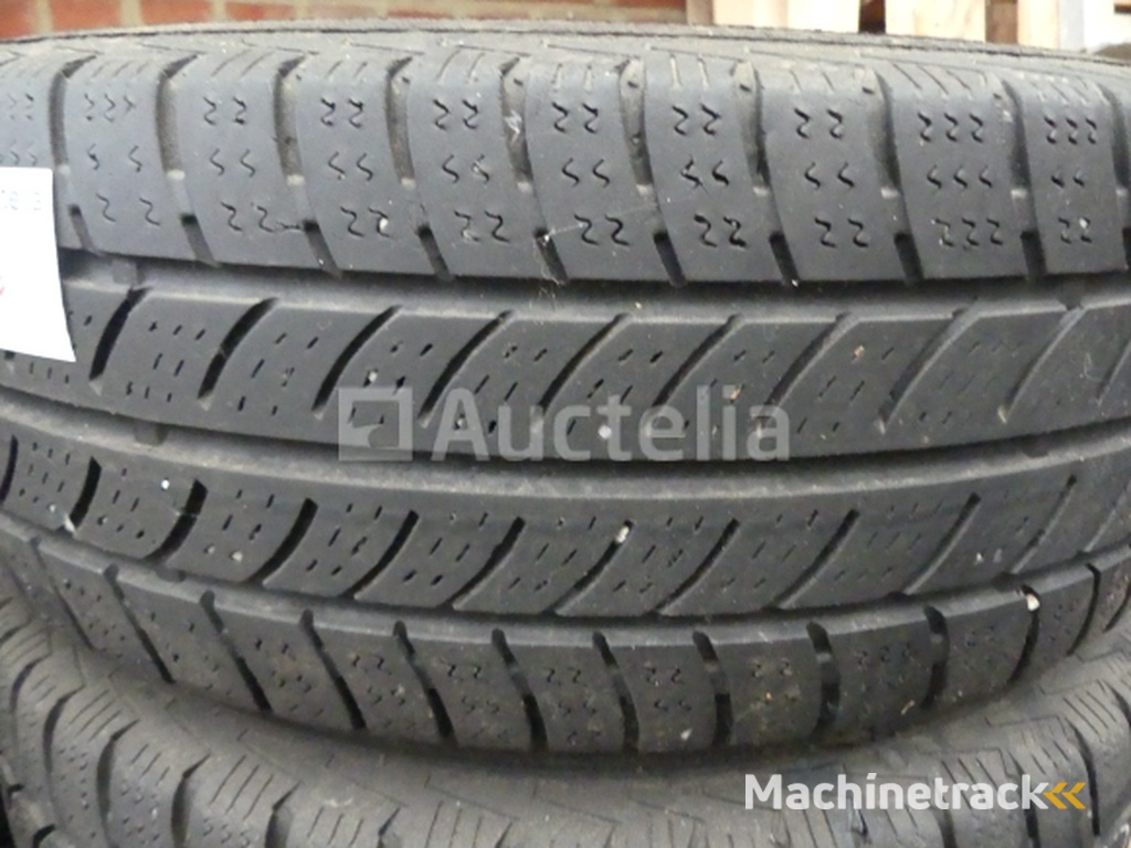 4 Tyres for VW Combi Continental 205/65R16C 107/105T (Winter)
