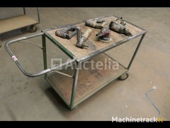 workshop-trolley-and-5-pneumatic-tools