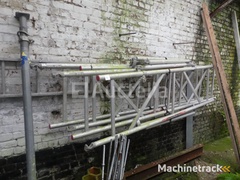 scaffolding-elements-altrex-305