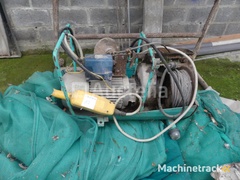 elektrische-lier-met-2-imer-staanders