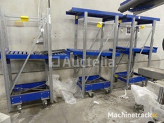 4-trolleys-with-roller-conveyor-belt