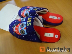 pair-of-slippers-size-38
