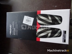 shin-guards---with-socks---size-m-avento