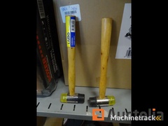 2-lamo-bodybuilders-hammers