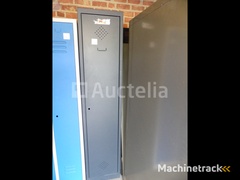 changing-rooms-and-office-cabinet