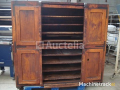 bakery-pusher-cabinet-pannetiere