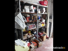 2-planken-en-de-inhoud-ervan