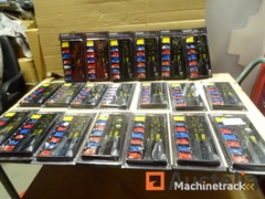 20-pragmat-electrician-sets-with-pliers