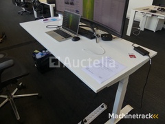 power-upright-desk-armchair