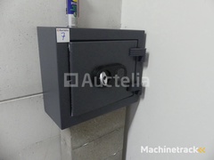 neptun-1-0k-safe-safe