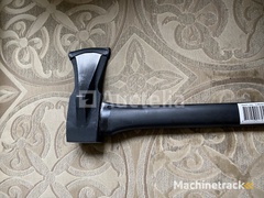 1-grote-kloofbijl-2200-gram-met-fiberglass-steel