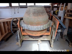 concrete-mixer