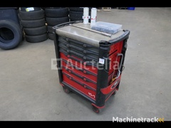 workshop-trolley-and-its-tool-contents