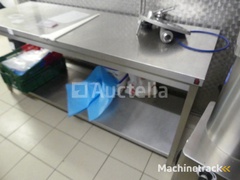 stainless-steel-table
