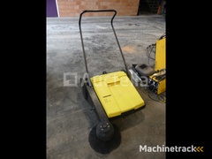 karcher-km-700-s-manual-floor-mower