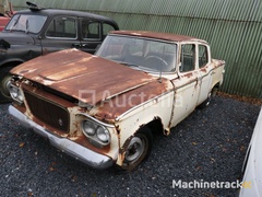 voorouderauto-om-studebaker-te-herstellen