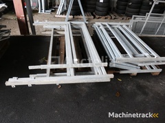 15-aanhangwagen-ladder-deuren