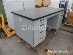 refd1---metal-desk
