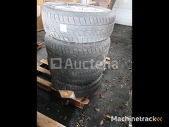 4-tweedehands-winterbanden-op-natador-spidirsnow-aluminium-velg-afmetingen-215-70r16-100t