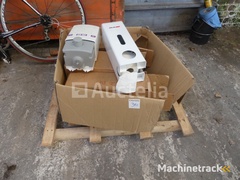 5-map-dispensers-voor-toiletpapier