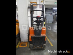 ref2245.18.36---bt-staxio-swe120-l-electric-stacker