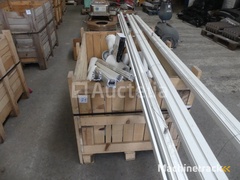 36-halogen-spotlight-lamps-on-dimmable-rails